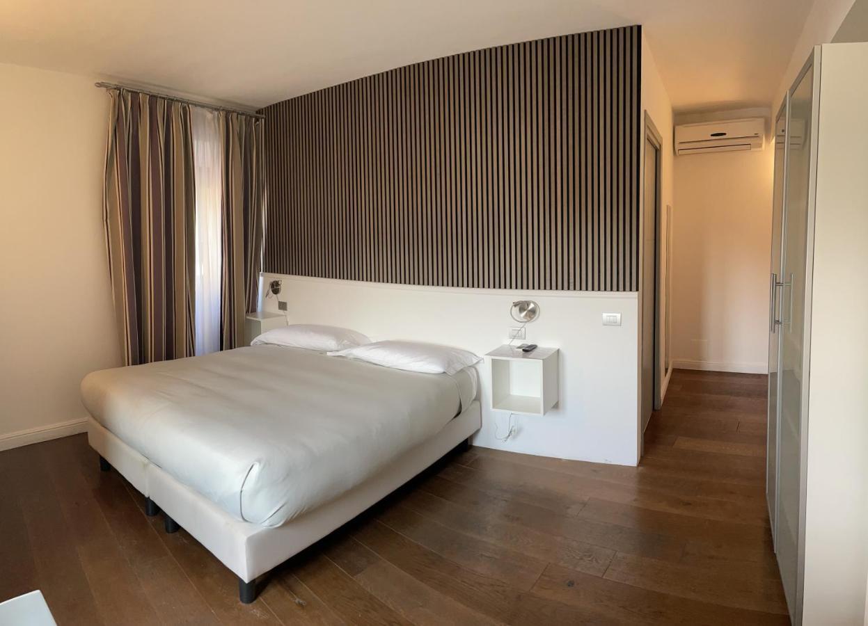Il Vecchio Borgo Relais Hotel Como Luaran gambar